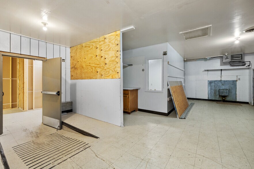 More Photos Of 7101 W Hwy 2 & 52, Minot Storefront Retail Office For Sale