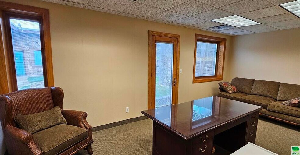More Photos Of 700 Jackson St, Sioux City Medical For Sale