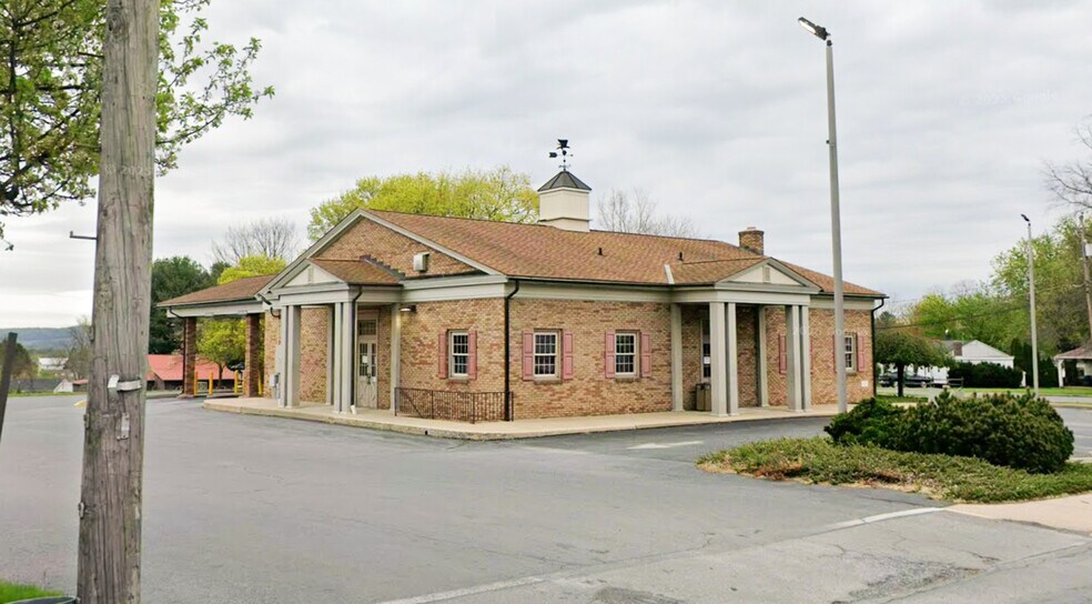 More Photos Of 100 W Main St, Terre Hill Bank For Sale