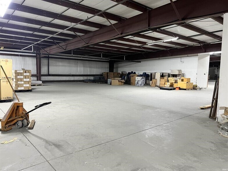 More Photos Of 3471 N Union Dr, Olney Warehouse For Sale