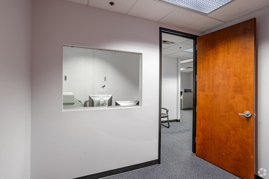 More Photos Of 1835 Market St, Philadelphia Office For Lease