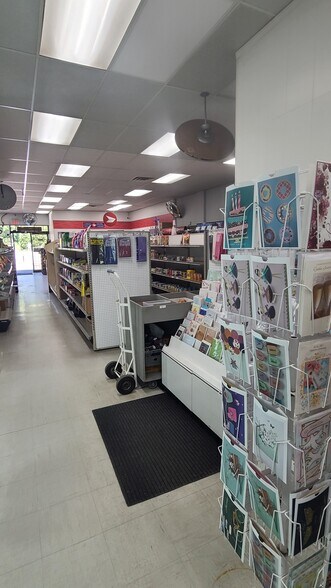 More Photos Of 2840 Bainbridge Ave, Burnaby General Retail For Lease