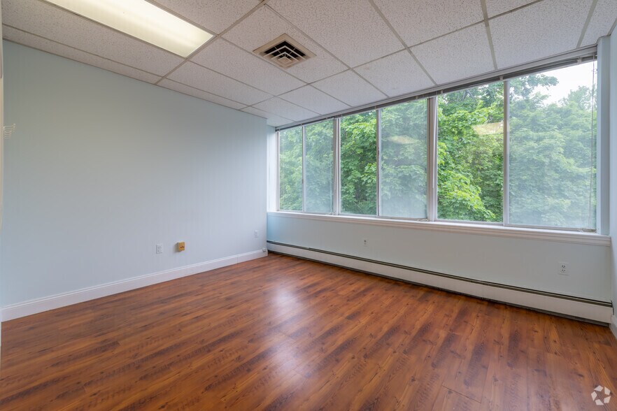 More Photos Of 83-91 Main St, Concord Office For Lease