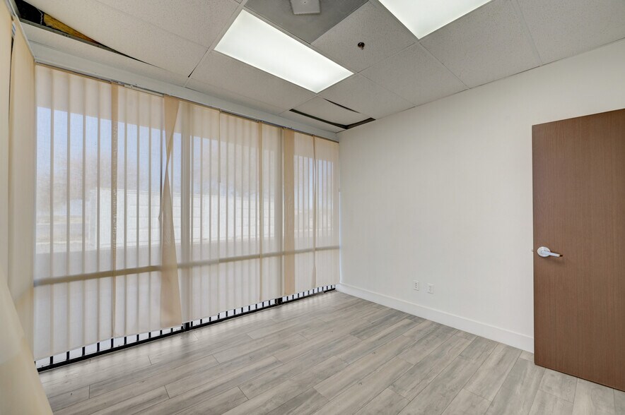 More Photos Of 1997 Whitney Mesa Dr, Henderson Warehouse For Lease