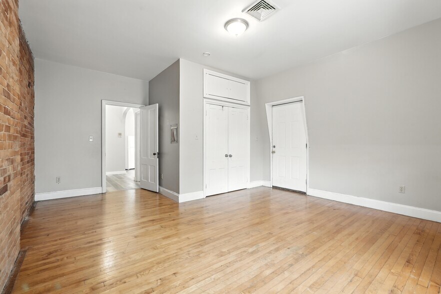 More Photos Of 263 Union St, Springfield Apartments For Sale