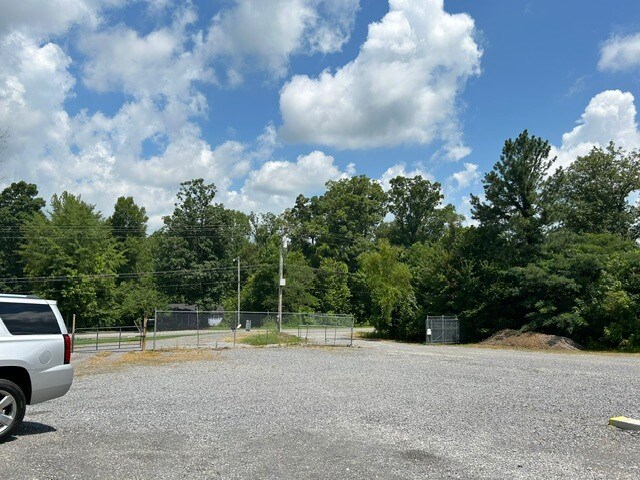 More Photos Of 3085 S Lee Hwy, Cleveland Warehouse For Lease