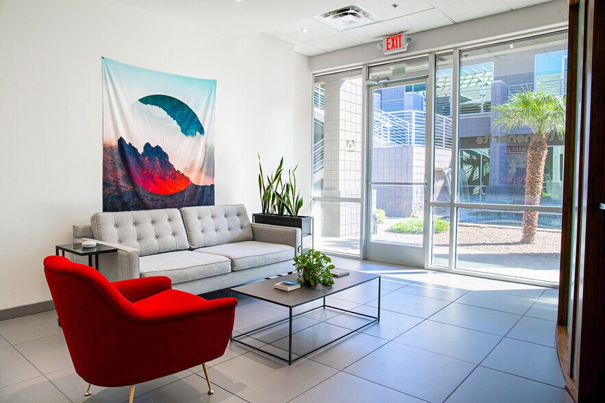 More Photos Of 1095 W Rio Salado Pky, Tempe Loft Creative Space For Sale