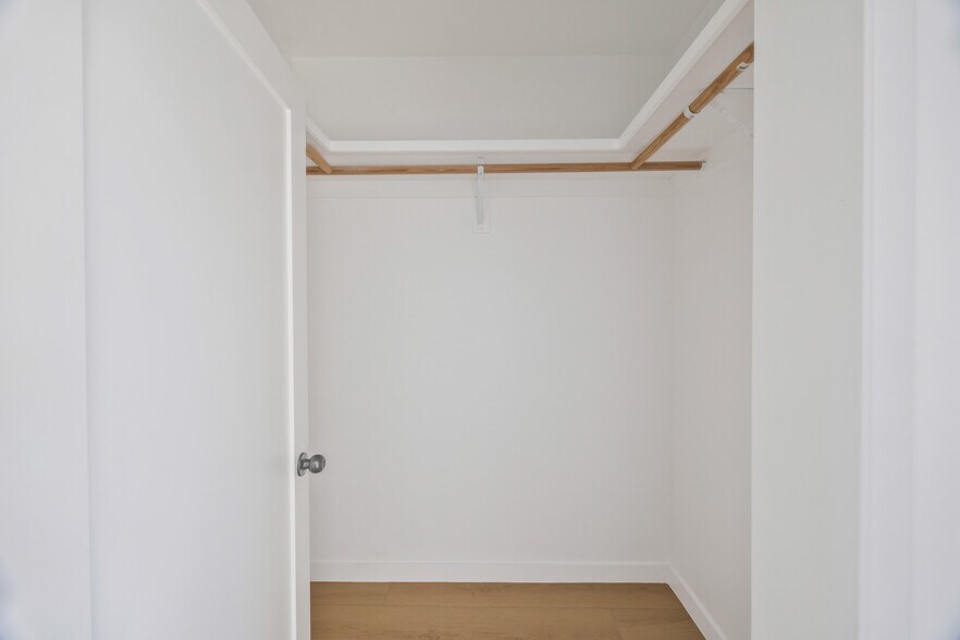 More Photos Of 10905 Dalerose Ave, Inglewood Multifamily For Sale