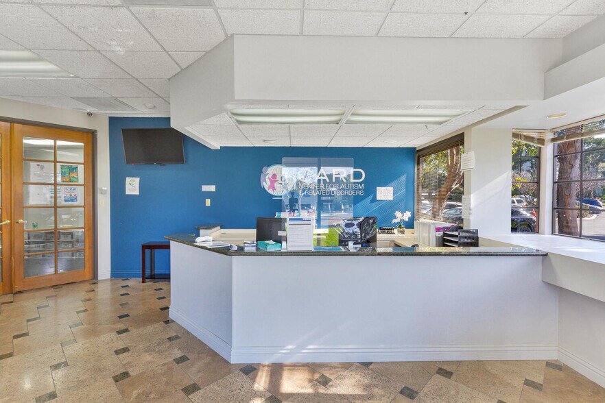 More Photos Of 5140-5142 Avenida Encinas, Carlsbad Office For Lease