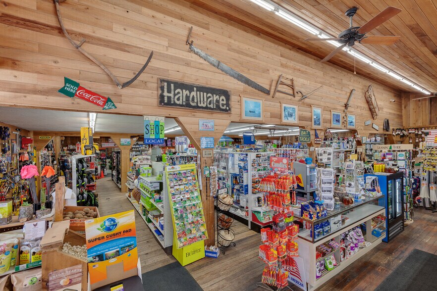 More Photos Of 6210 W Maine St, Spirit Lake Freestanding For Sale