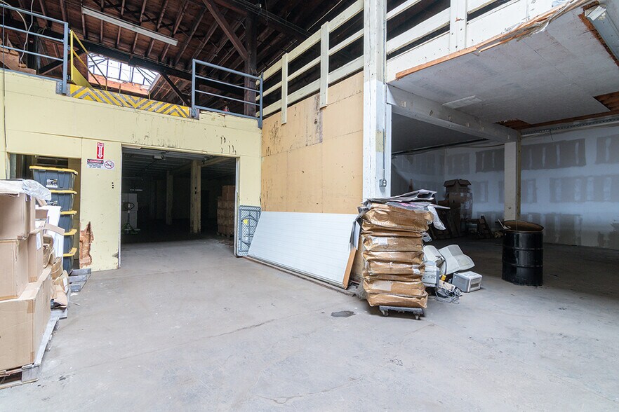 More Photos Of 49 Mechanic St, Hope Valley Manufacturing For Sale