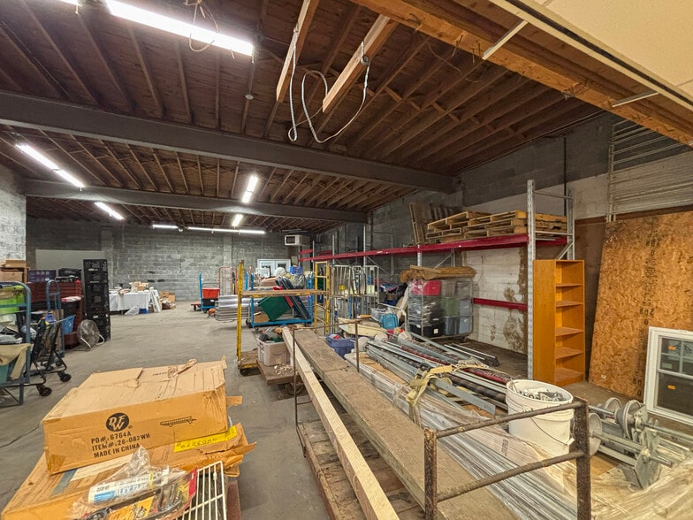 More Photos Of 1140 Wilson Rd, Norfolk Warehouse For Sale