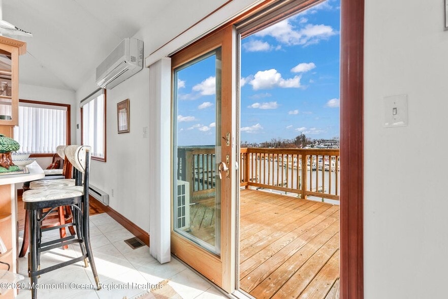 More Photos Of 520 Amboy, Keyport Marina For Sale