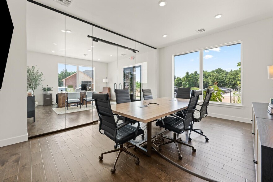 More Photos Of 3165 N Sooner Rd, Edmond Office For Sale