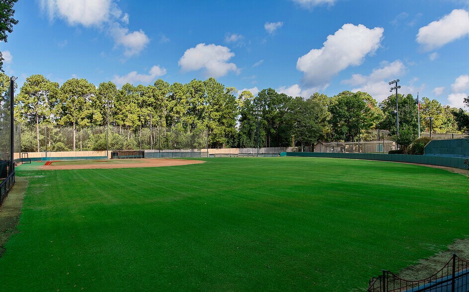 More Photos Of 28611 Blue Jack Ln, Magnolia Sports And Entertainment For Sale