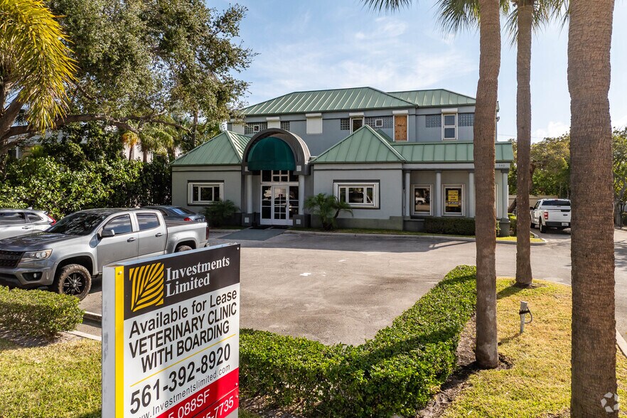 More Photos Of 540 S Federal Hwy, Deerfield Beach Freestanding For Lease