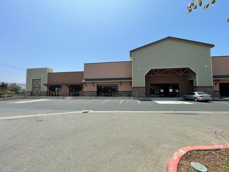 More Photos Of 8254 Mission Blvd, Jurupa Valley Unknown For Lease