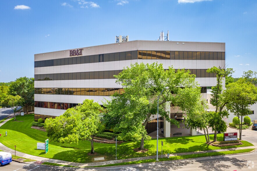 More Photos Of 4747 Bellaire Blvd, Bellaire Unknown For Lease