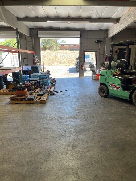 More Photos Of 429 Industrial Way, Fallbrook Light Manufacturing For Lease