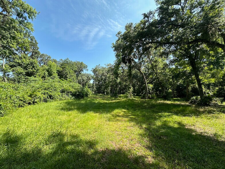 More Photos Of 6415 SE Highway 42, Summerfield Land For Sale