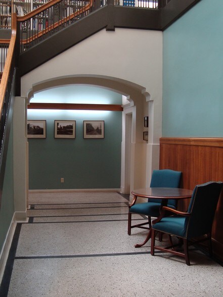 More Photos Of 146 Hartford Rd, Manchester Loft Creative Space For Lease