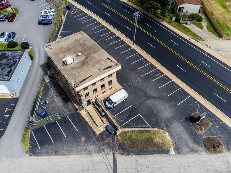 More Photos Of 55 Jefferson Blvd, Warwick Office For Sale