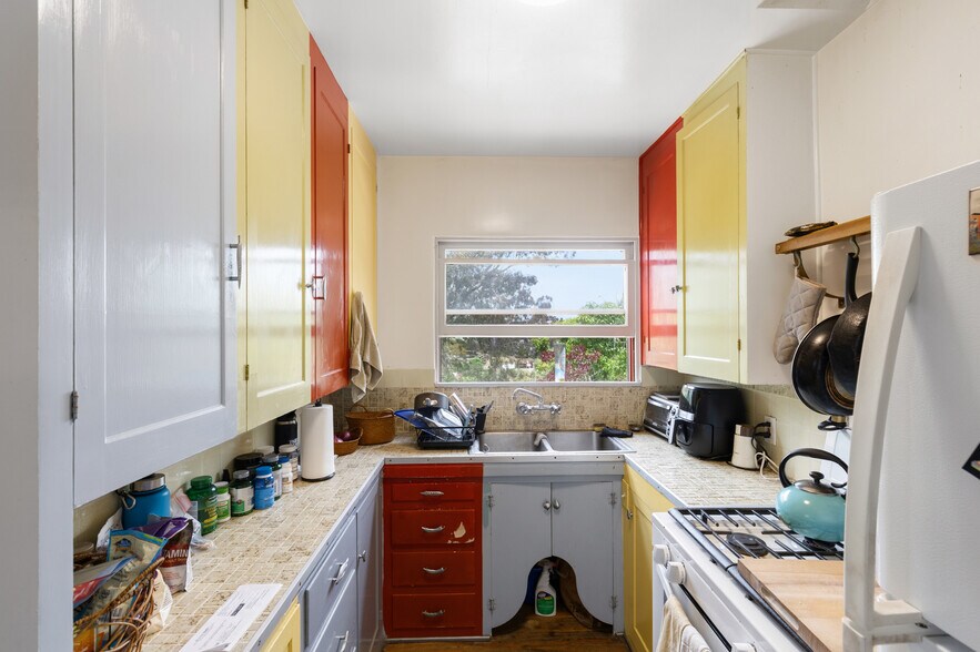 More Photos Of 642 Torrance St, San Diego Apartments For Sale