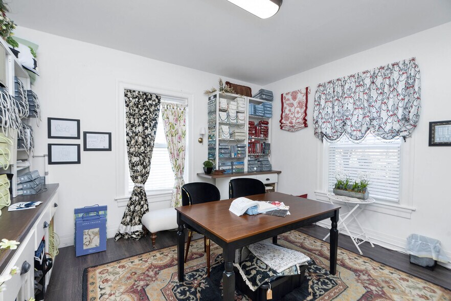 More Photos Of 30 Ladd Rd, Fishersville Office For Sale