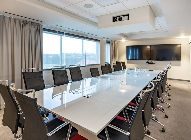 More Photos Of 50 Enterprise Ctr, Middletown Office For Sale