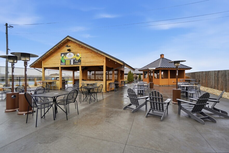 More Photos Of 2330 Bright Rd, Findlay Sports And Entertainment For Sale