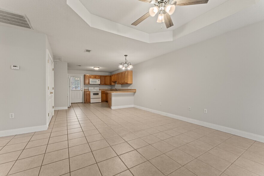 More Photos Of 1300 S Range Rd, Hammond Apartments For Sale