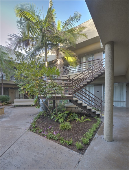 More Photos Of 2320 Paseo de las Americas, San Diego Office For Lease