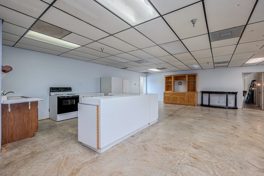 More Photos Of 1035 Fairmont Pky, Pasadena Religious Facility For Sale