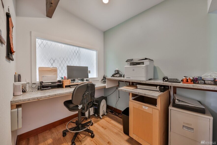 More Photos Of 4008 S Pine St, Tacoma Office Residential For Sale