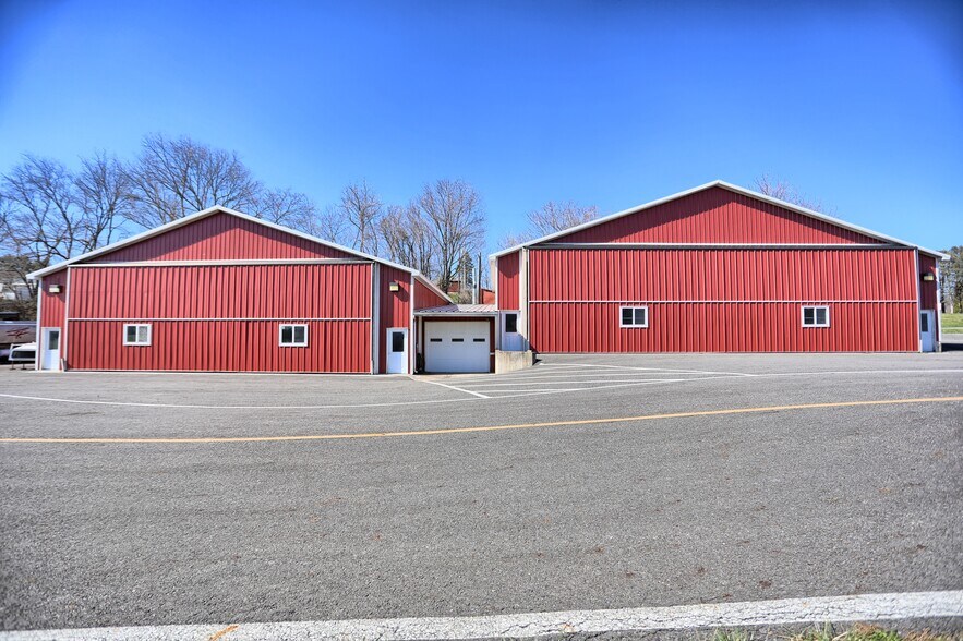 More Photos Of 600 Airport Dr, Mifflintown Flex For Sale