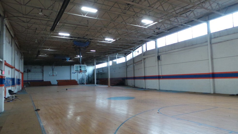More Photos Of 3939 Bellevue St, Detroit Industrial For Sale