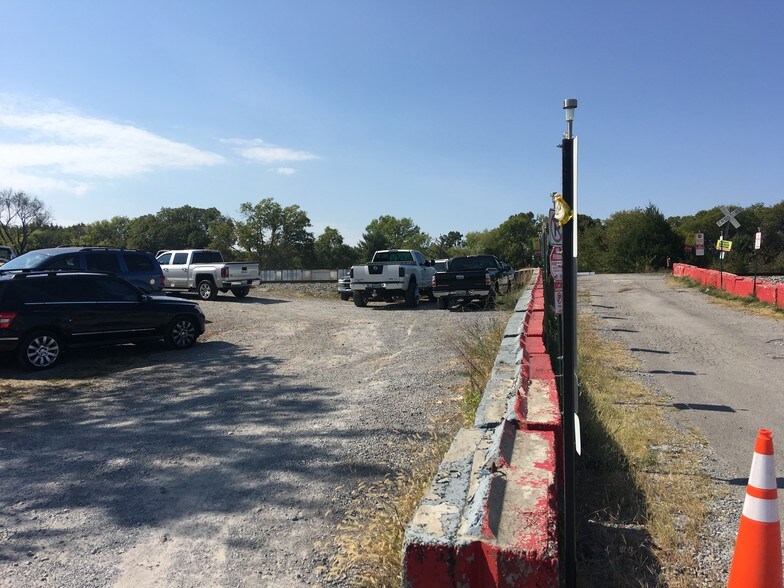 More Photos Of 1268 S Lowry St, Smyrna Auto Repair For Sale