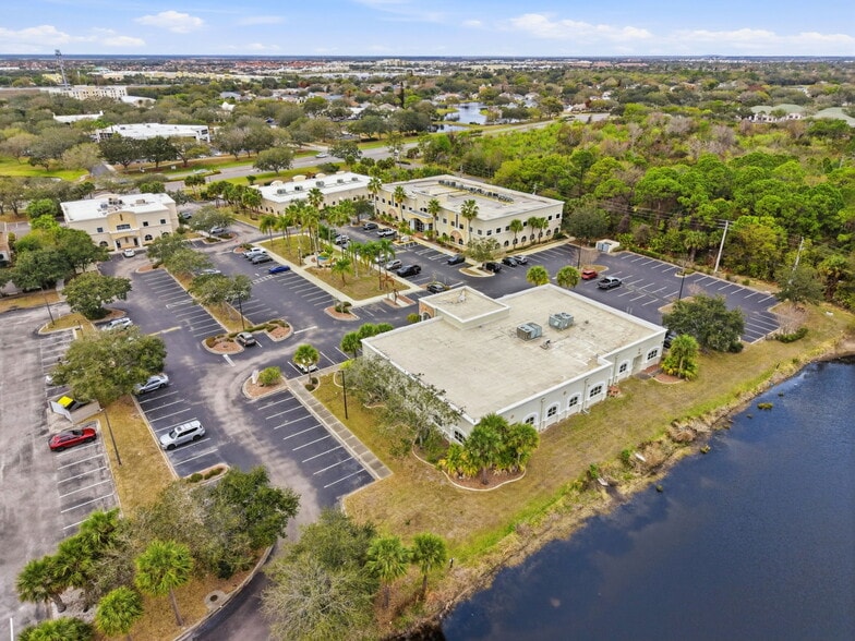 More Photos Of 7351 Office Park Pl, Melbourne Office For Sale