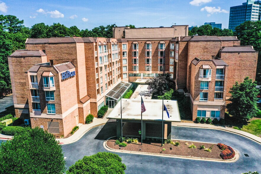 More Photos Of 6120 Peachtree Dunwoody Rd, Atlanta Hotel For Sale