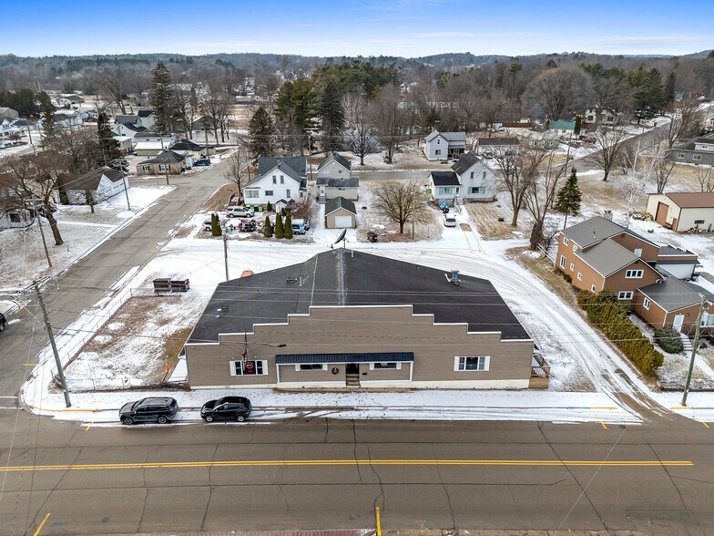 More Photos Of 211 N Maple Ave, Oconto Falls Restaurant For Sale