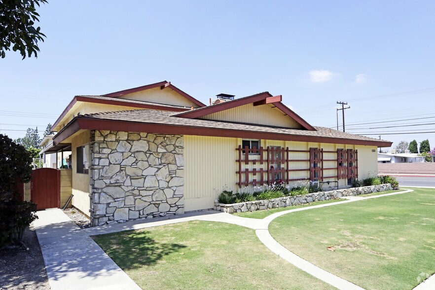 More Photos Of 12501 Orrway Dr, Garden Grove Apartments For Sale