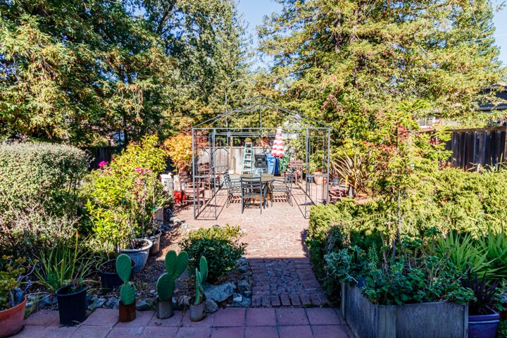 More Photos Of 1024 Mt View Blvd, Walnut Creek Assisted Living For Sale