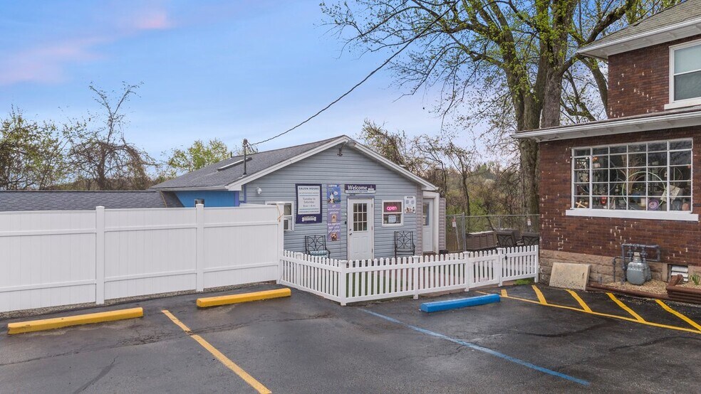 More Photos Of 14139 US Route 30, Irwin Freestanding For Sale