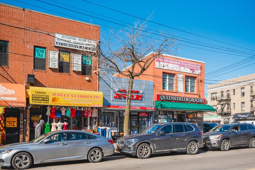 More Photos Of 122-07 Liberty Ave, Richmond Hill Freestanding For Sale