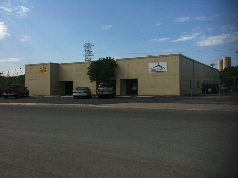 More Photos Of 4731-4733 Whirlwind St, San Antonio Warehouse For Lease