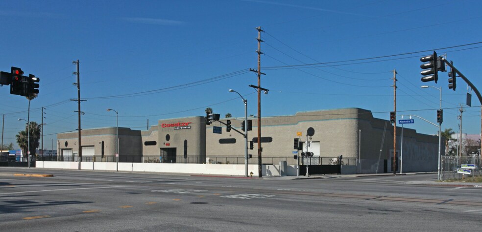 More Photos Of 4121 S Alameda St, Los Angeles Warehouse For Lease