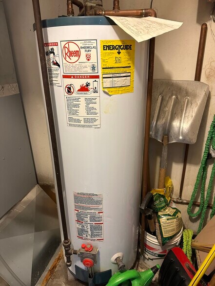 More Photos Of 1550 Dousman St, Green Bay Storefront Retail Office For Sale