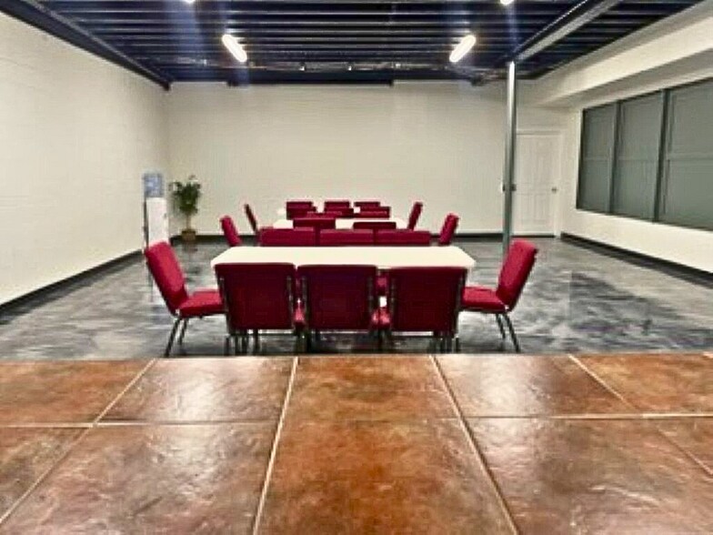 More Photos Of 4546 W Commerce St, San Antonio Storefront Retail Office For Sale