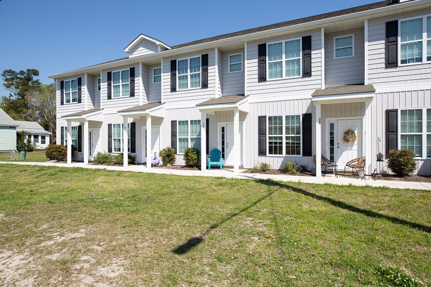 More Photos Of Village Rd @ Dresser Lane, Leland Apartments For Sale