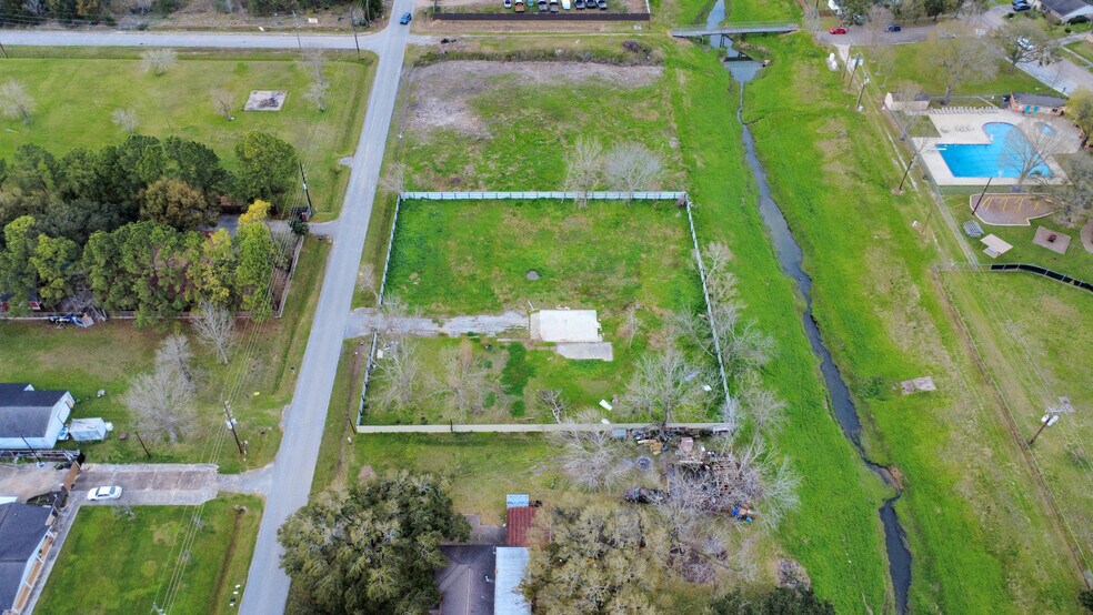 More Photos Of 12033 Bedford St, Houston Land For Sale